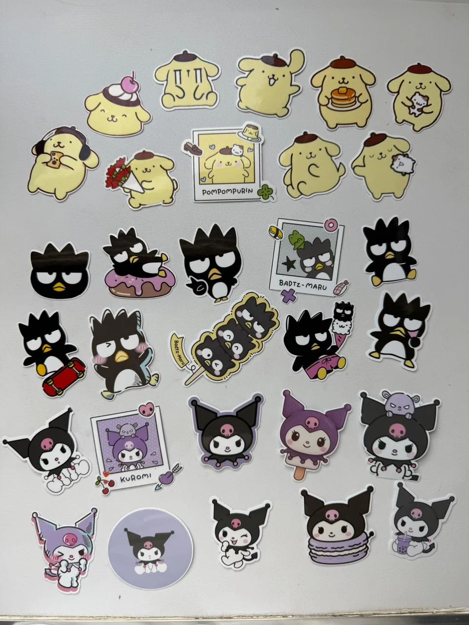 Stickers de Pompompurin, Badtz-Maru y Kuromi de Sanrio en vinil
